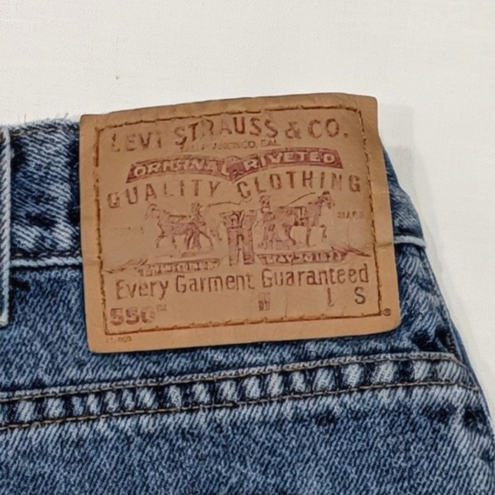 Vintage Levi's 550 Relaxed Fit Tapered Leg Jeans Blue 22WS Made in USA